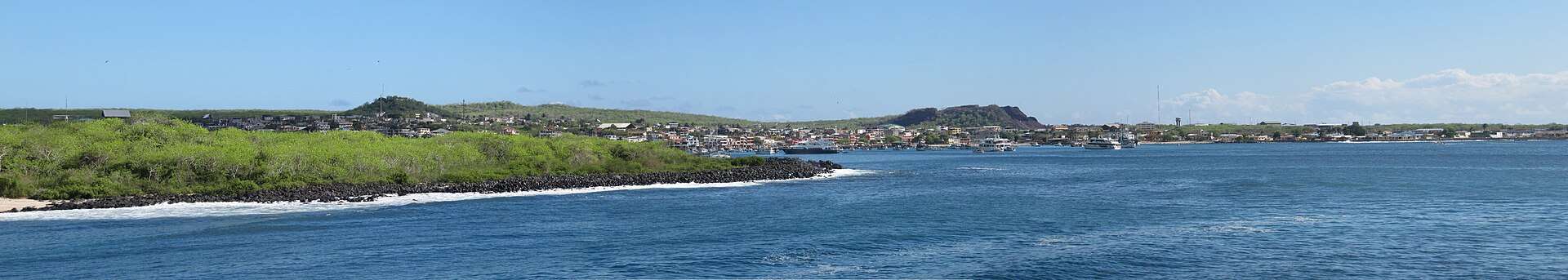 Puerto Baquerizo Moreno and its coast viewed from Punta Carola